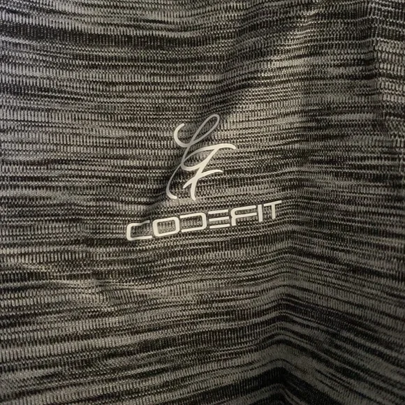 Twin pocket yoga shorts - Picture 3 of 3